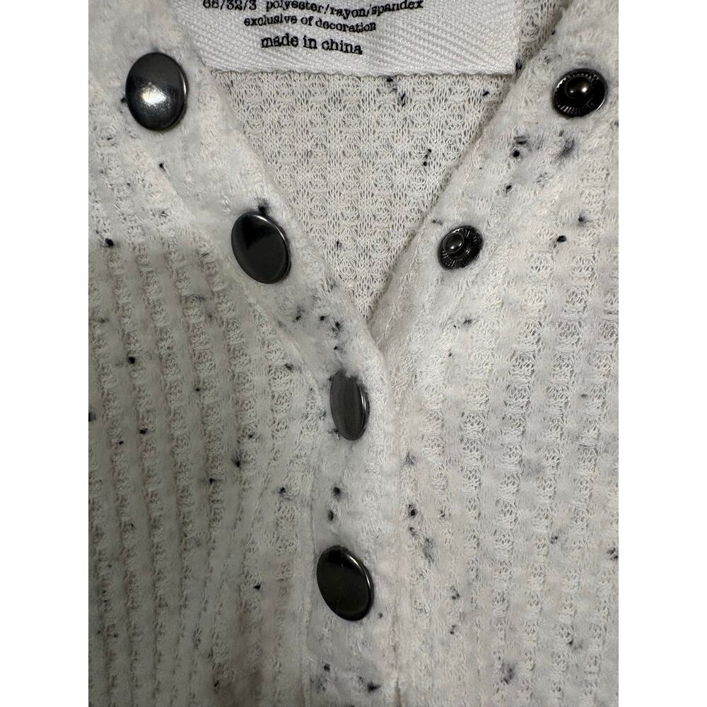 The Sweatshirt Project by French Laundry White Speckled Waffle Knit Hoodie - Picture 4 of 5